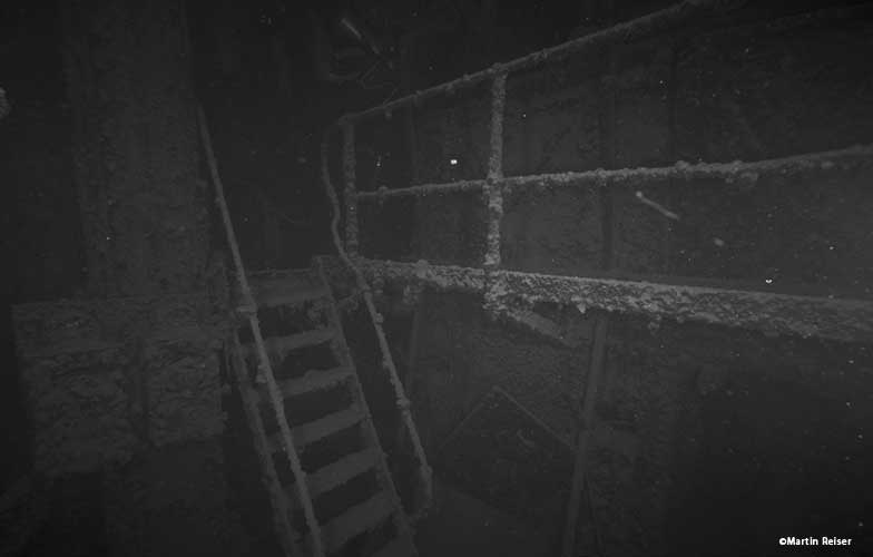 Diving inside the Shinkoku Maru